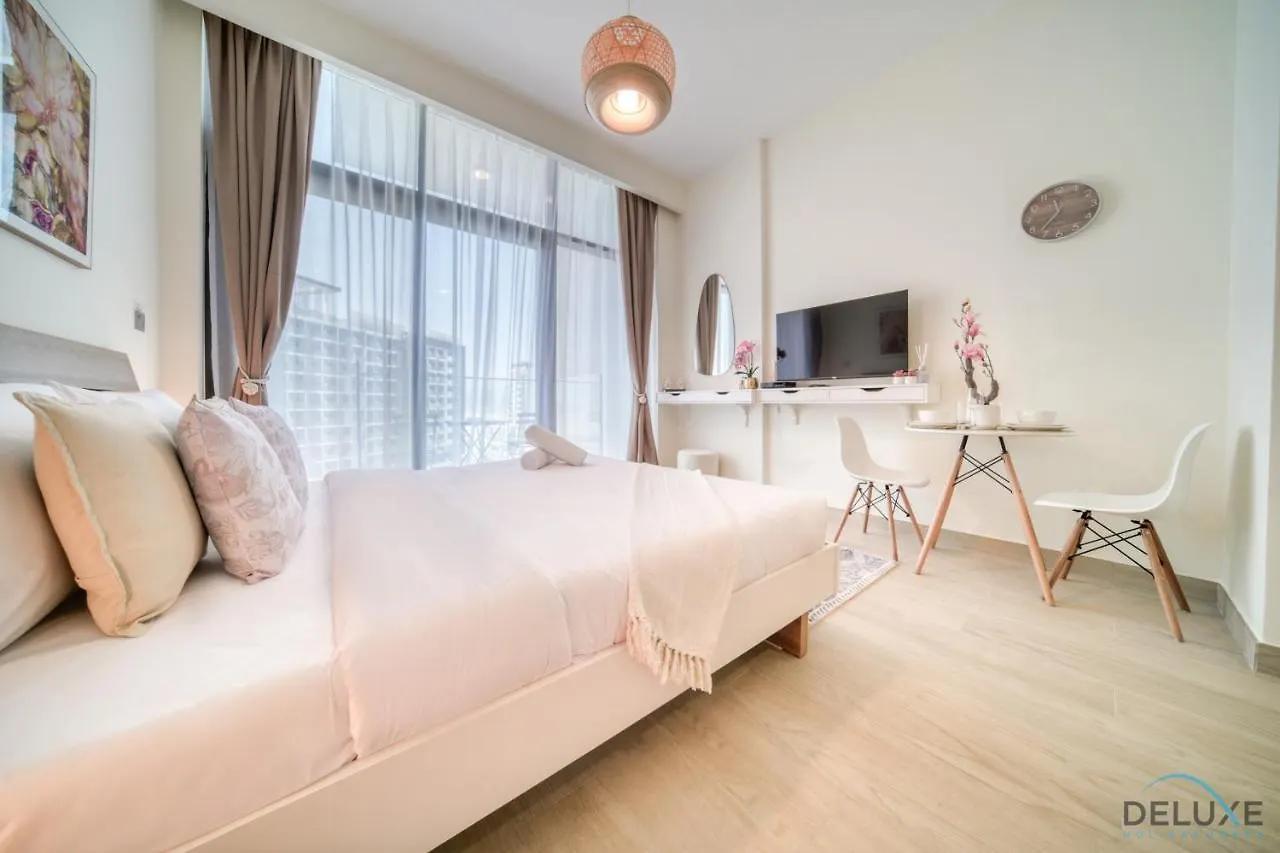 Reposeful Studio At Azizi Riviera 4, Al Merkadh By Deluxe Holiday Homes Дубай Апартаменты