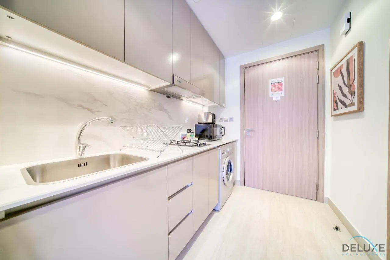 Reposeful Studio At Azizi Riviera 4, Al Merkadh By Deluxe Holiday Homes 0*, Dubai