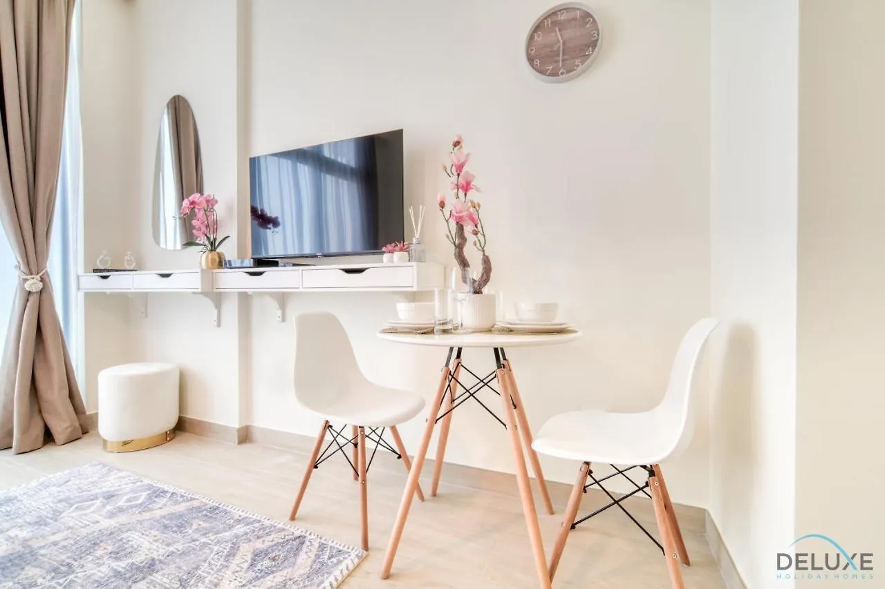 Reposeful Studio At Azizi Riviera 4, Al Merkadh By Deluxe Holiday Homes Dubái